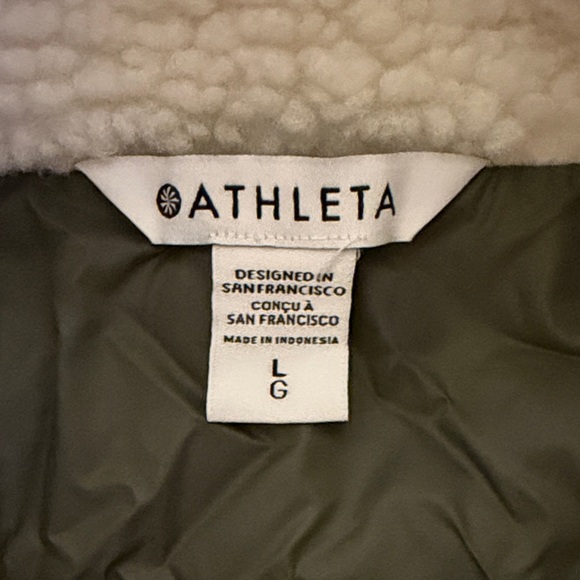 Athleta Fleece Hybrid Green and Cream Teddy Jacket - Picture 6 of 6